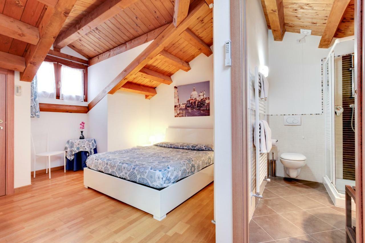 Little Canal 8 Venice Luaran gambar